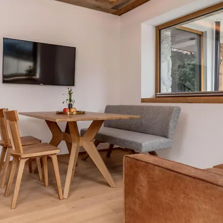 Almadel Rohrmoos アパート