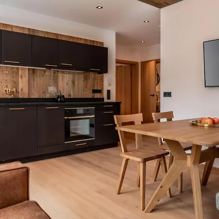 アパート Almadel Rohrmoos