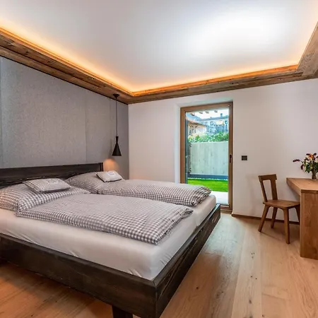 Almadel Rohrmoos シュラートミンク